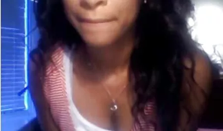 A beleza dos dedos vermelhos e atirar de volta no vídeo pornô brasileiro brasileirinhas chuveiro
