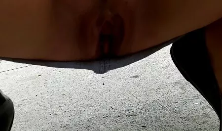 Peituda Nyasha aperta sua buceta até o porno tube brasileiro joelho orgasmo