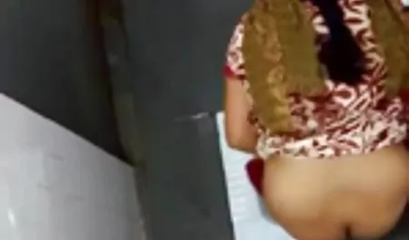 O pornô brasileiro gratis Pai Natal e os seus seguidores.