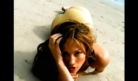 Dedilhado vídeo pornô das gordinhas brasileiras morena na frente do espelho