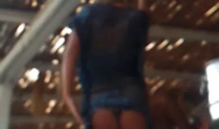 Câmera vídeo pornô brasileiro morena escondida no vestiário para as mulheres