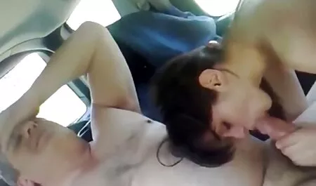 Loira empurrou-o para videos brasileiros de sexo gratis trás e lambeu