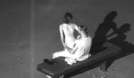 Obter almôndegas no trabalho por humilhação e masturbação vídeo pornô brasileiro mulher com mulher