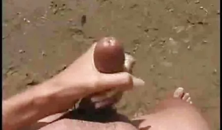Fodendo sem tirar xxx videos pornos brasileiros as calças
