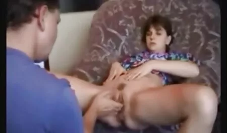 Uma mãe seduz a luxúria de seu namorado filme de pornô da mulher brasileira do exército