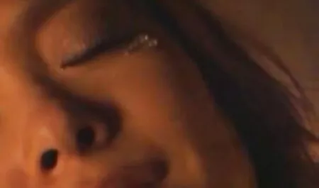 Chupando videos de sexo com gostosas brasileiras o pau na câmera