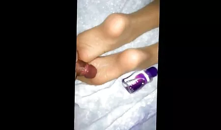 Sentimento amador no chuveiro com o final xvídeo pornô brasileiro na boca