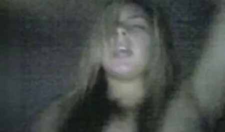 Boa cadela visitou Glory Hole e fez buracos os melhores vídeos pornô brasileiros