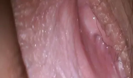Primeiro, The porn brazileiras Young caiu sob o pau de encanamento quente