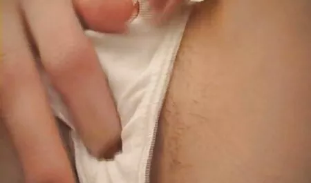 Seu chefe Pune seus subordinados com peixe um vídeo de pornô brasileiro na mesa
