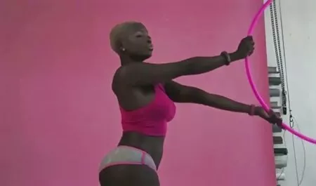 Menina com Sharp condomínio fez isso porn brazileira para o transporte pela primeira vez
