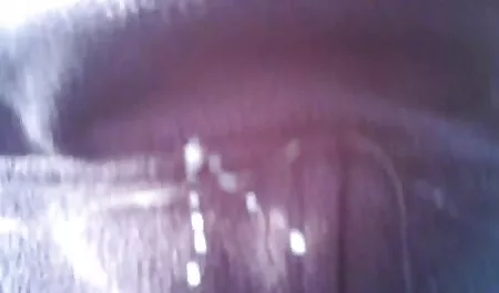 Peituda garota no chuveiro vídeo pornô lésbicas brasileiras jogar com vibrador