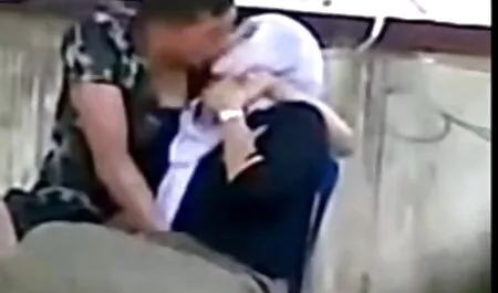 Dedilhado eu mesmo no cu da minha mulher poro gratis brasileiro