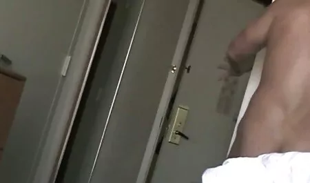 Uma noite inesquecível vedeo pornô brasileiro para duas lésbicas