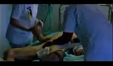 Espiando amigo em Lésbicas assistir vídeo de pornô brasileiro palhaçadas