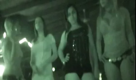 Saia do caralho eu m toilethm quero assistir vídeo pornô brasileiro WC
