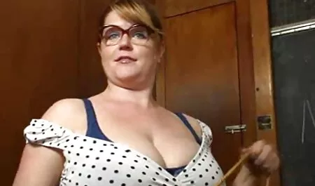 Uma garota com uma linda vídeo pornô brasileiro 18 anos Gemma deu seu namorado para foder com câncer